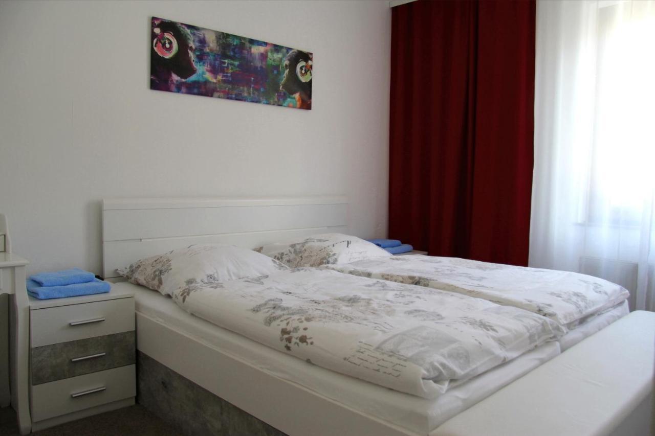 Geraeumige 4 Zimmer Wohnung An Den Kaiserthermen Tréveris Exterior foto