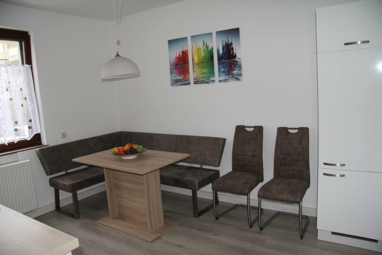 Geraeumige 4 Zimmer Wohnung An Den Kaiserthermen Tréveris Exterior foto
