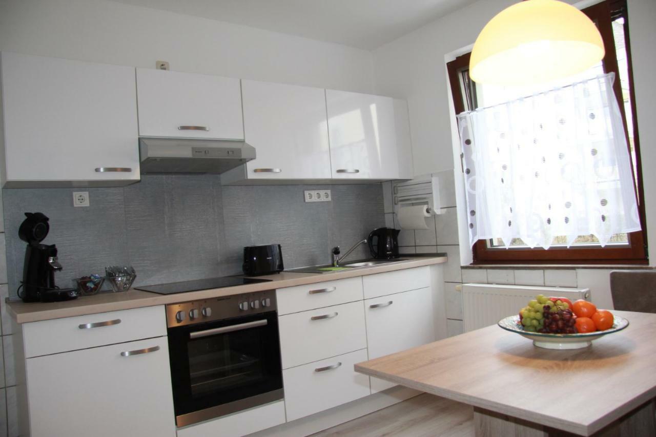 Geraeumige 4 Zimmer Wohnung An Den Kaiserthermen Tréveris Exterior foto